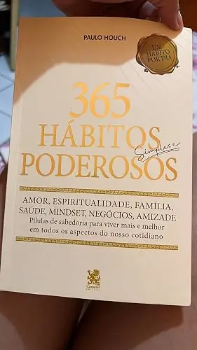 Livro 365 Hábitos Simples e Poderosos recebido pela leitora Karine Santin