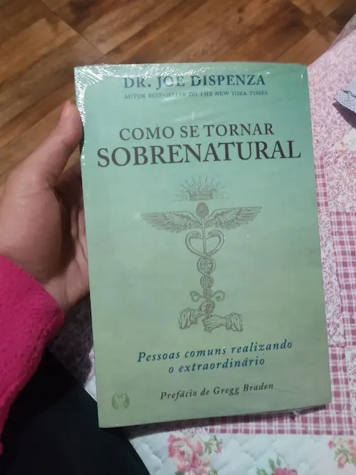 Livro recebido por Aline